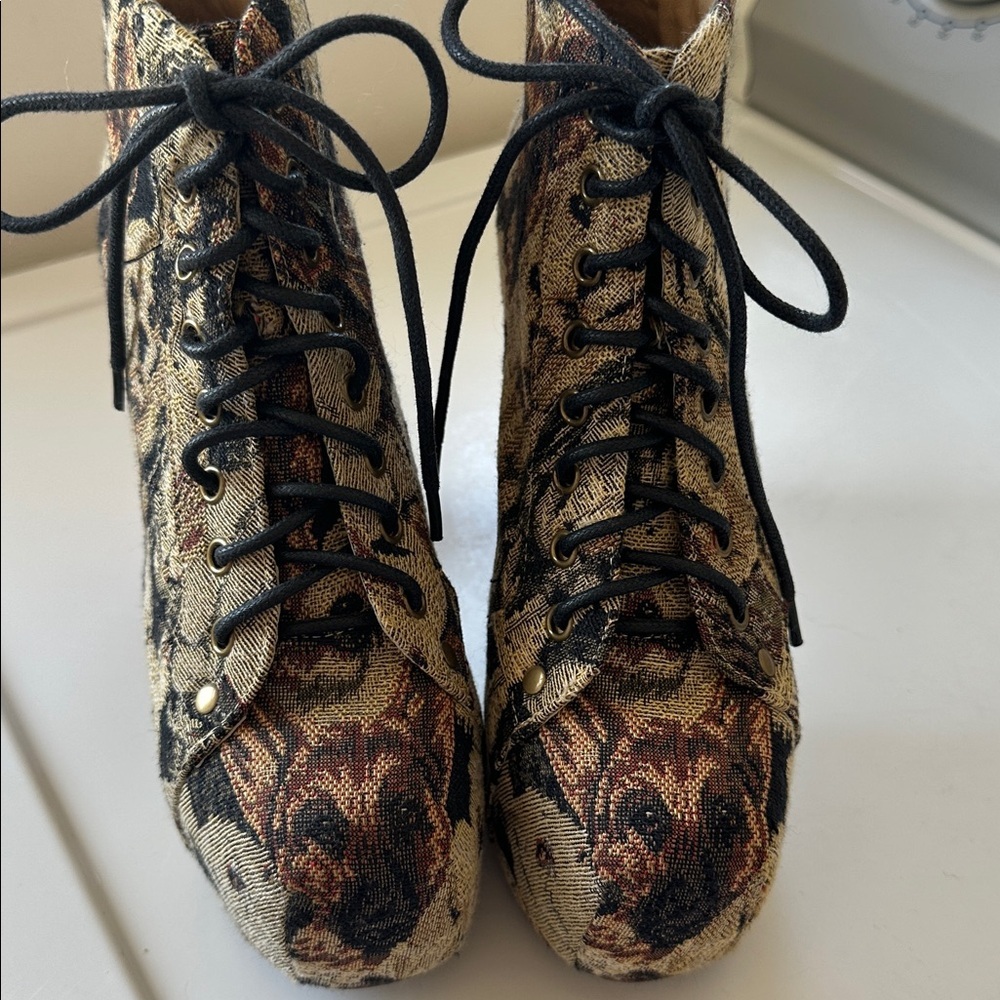 Jeffrey Campbell Lita Fab Platform Ankle Boots in Dog Tapestry Size 6 Lace Up - Picture 3 of 16